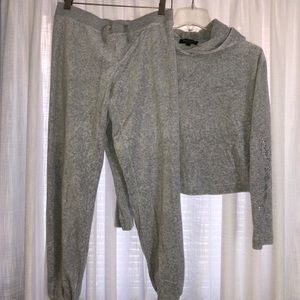 JUICY COUTURE VELOUR PULLOVER BLING HOODIE SET